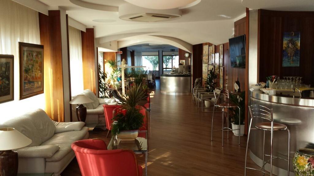 Hotel Continental San Benedetto del Tronto Eksteriør bilde