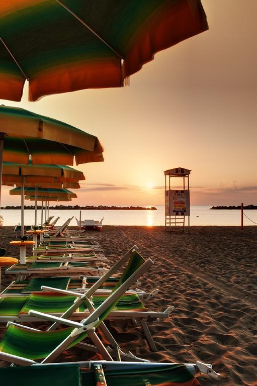 Hotel Continental San Benedetto del Tronto Eksteriør bilde
